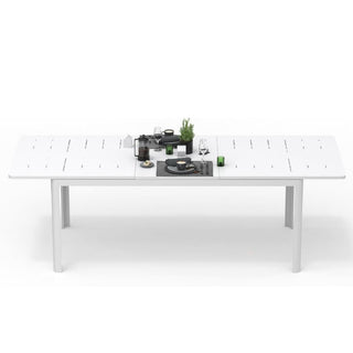 94.5" Expandable Aluminum Patio Dining Table for 6–8 People, Rectangular Outdoor Table in Dark Brown for Porch, Lawn & Garden